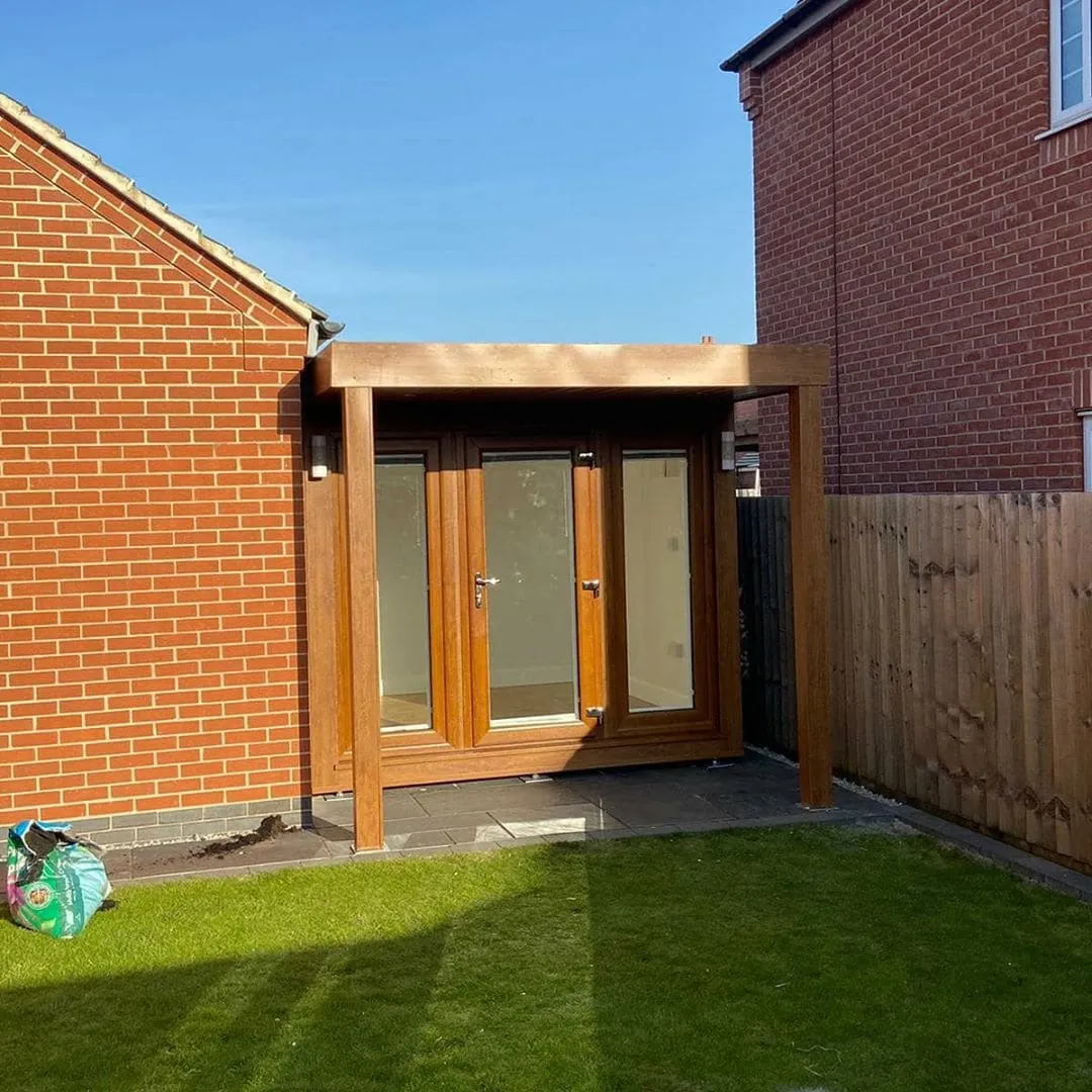 QCB5 with Flyover Roof — Booths Garden Studios