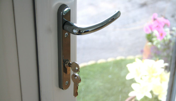 Door handle with 3 keys for the QCB garden office